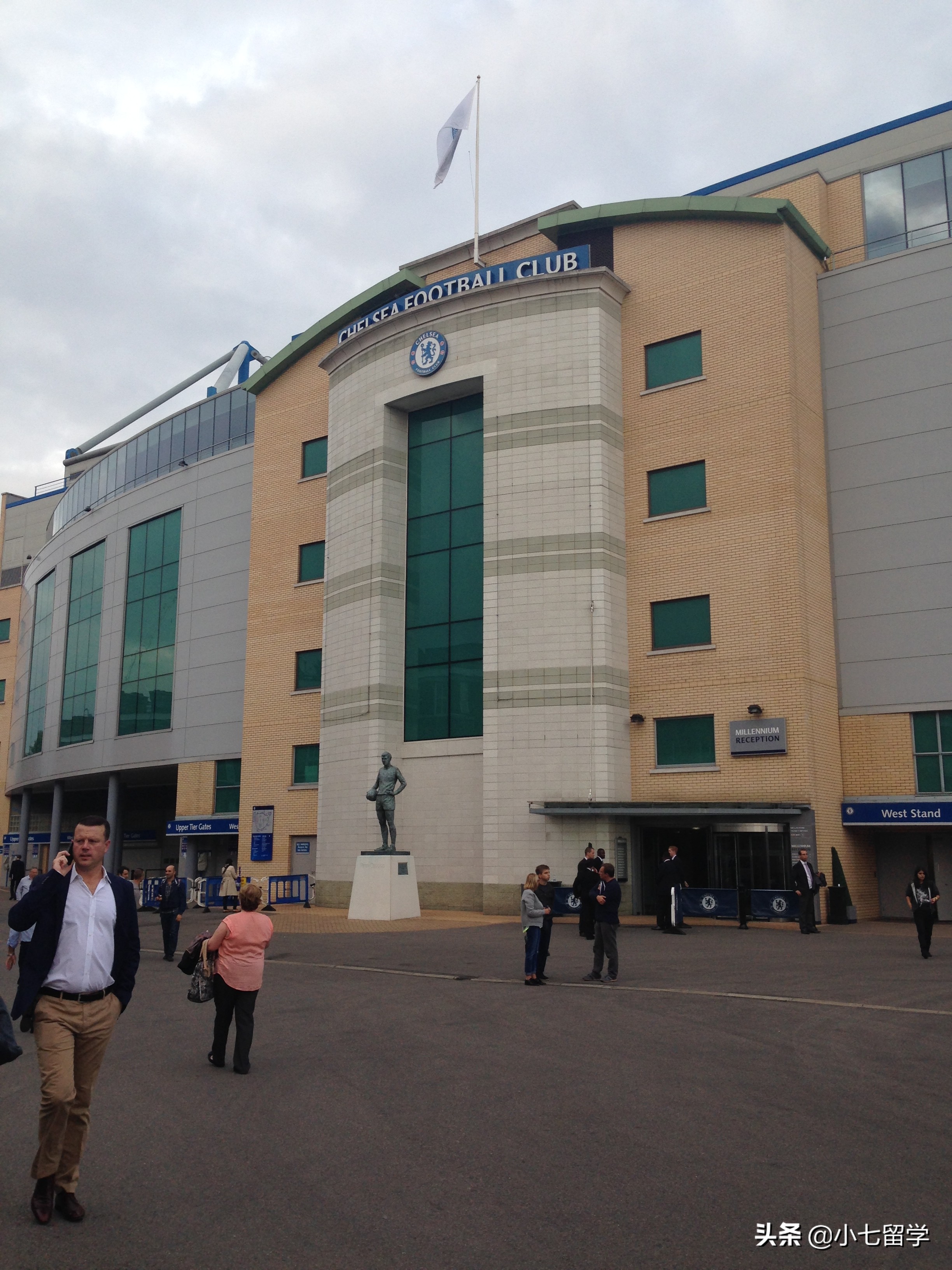 英国足球俱乐部最漂亮的球场,英国最大的足球场