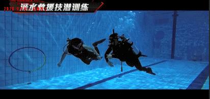 他一出手，我就知道要刷新国产大片标准