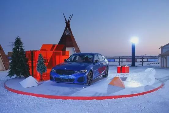 冬天最有意思的事情之一，开着宝马在-30℃冰面漂移