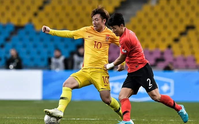 东亚杯中国男足vs韩国男足谁赢了,中国男足3比0胜韩国男足全场录播