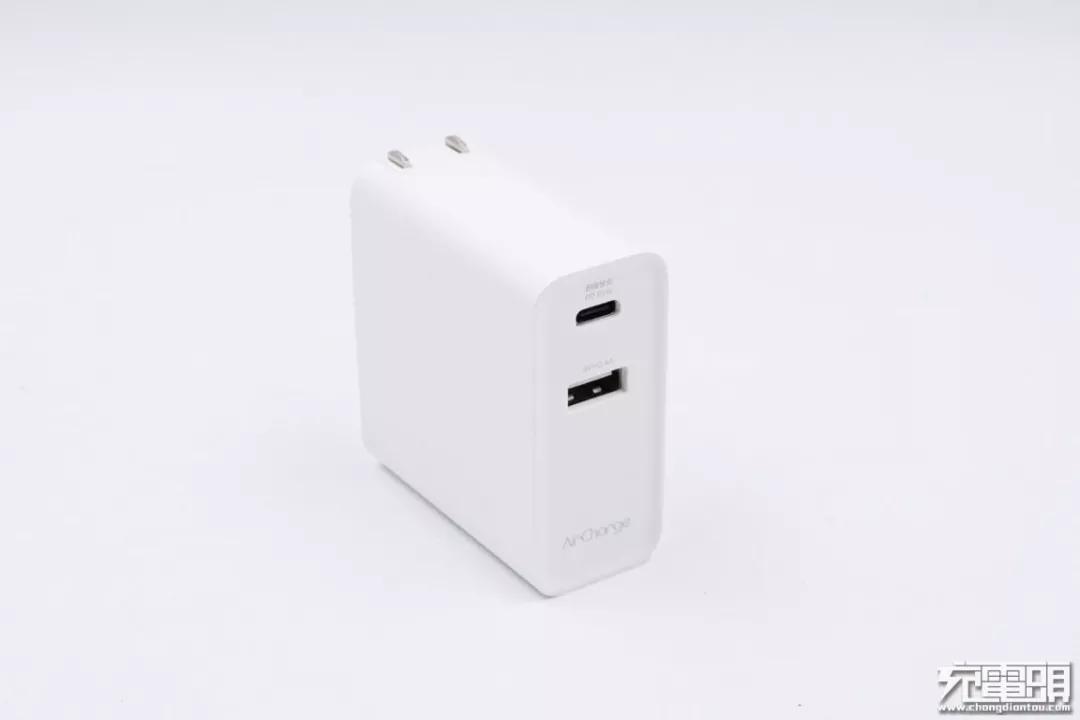 iphone13到底该不该买原装充电器,iphone13有没有充电器