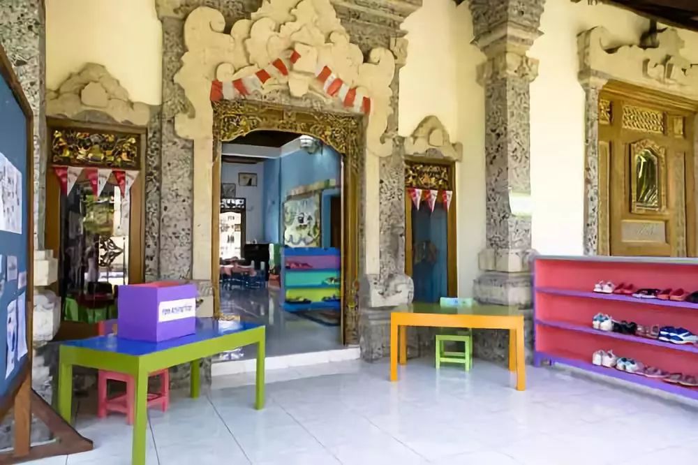 幼儿园楼梯墙面环创简单创意,幼儿园室内环创有意义的墙面