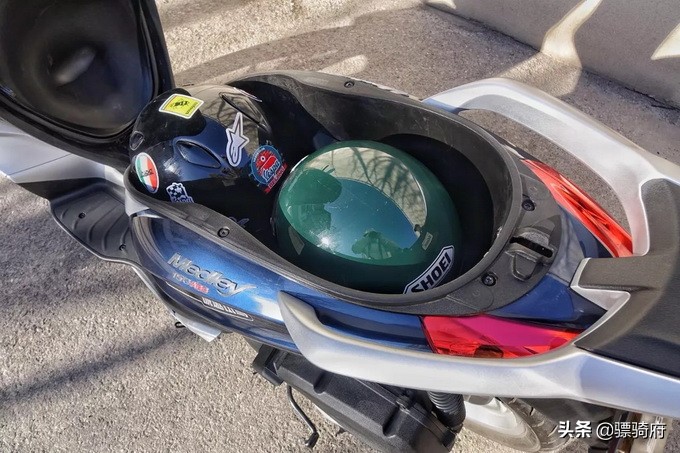 五羊本田PCX150，比亚乔medley150，DRG158三款高端踏板车横评