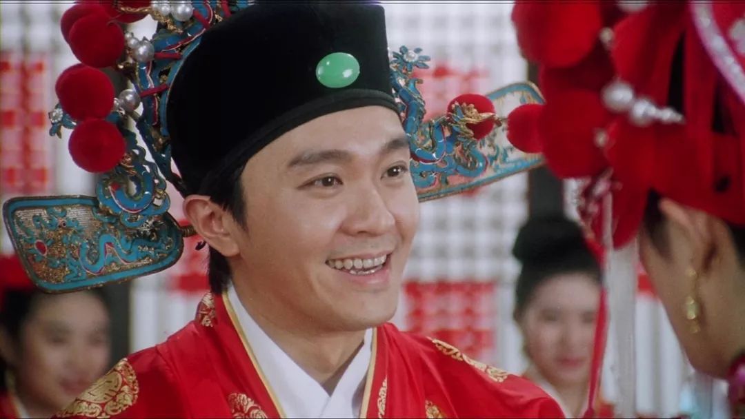 周星驰的唐伯虎点秋香2个版本,唐伯虎点秋香翻拍哪个版本好看