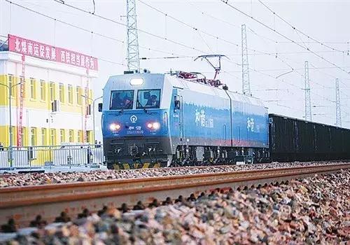 浩吉铁路和大秦铁路对比,浩吉铁路设计时速