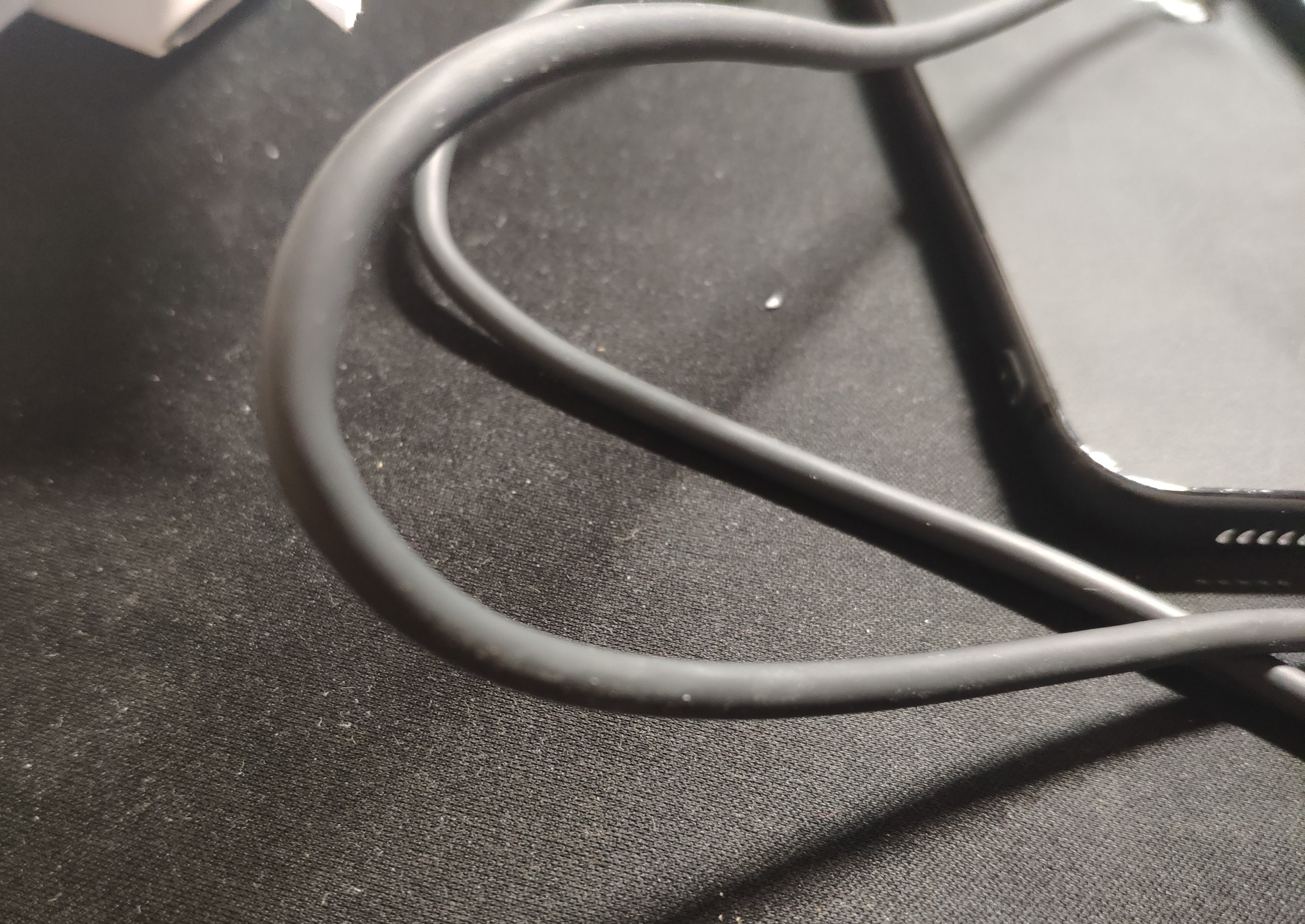 罗技k845键盘怎么调音量,闲鱼上的罗技键盘k845为什么便宜