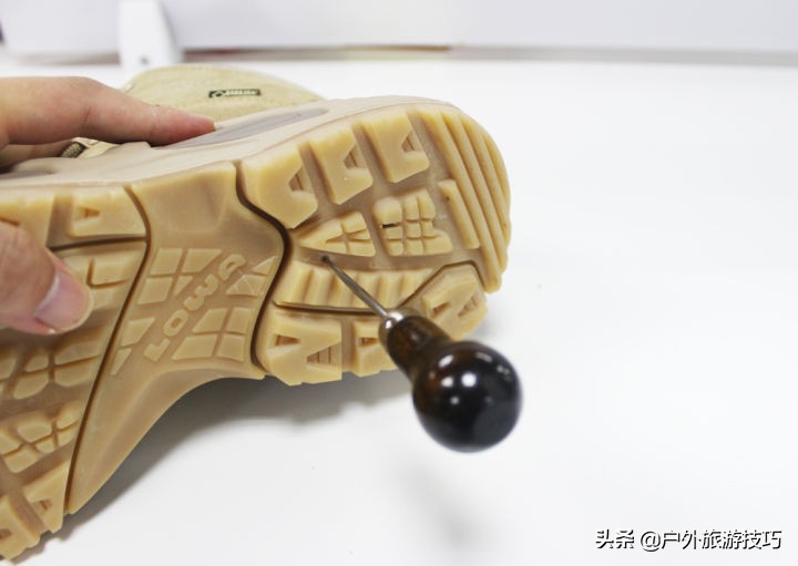 户外装备打假贴：*力暴**测评让你弄清山寨和正品军靴的区别（下）