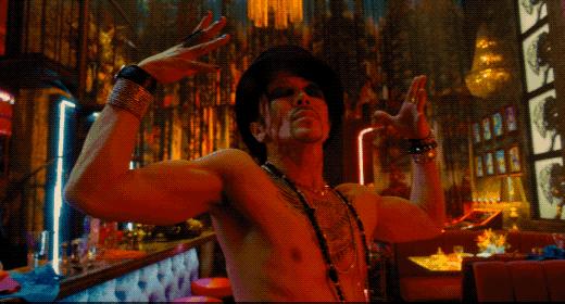 亚洲最狂野女导演，一年出3部新片，半个演艺圈为她站台