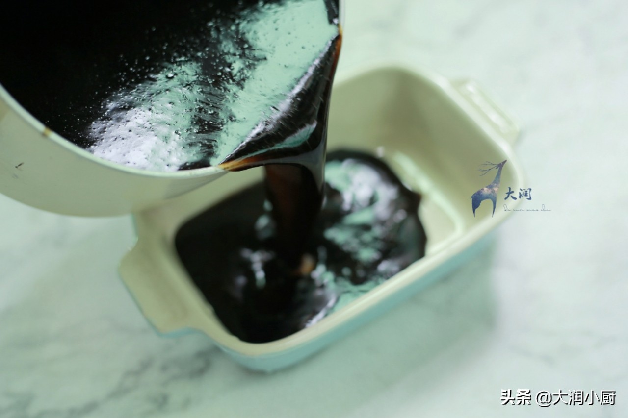 比较嫩滑的龟苓膏怎么做,龟苓膏怎么做教程超级简单