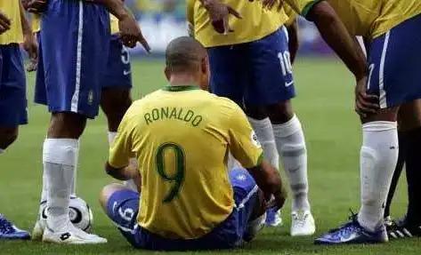 外星人罗纳尔多拿过大力神杯,足坛外星人