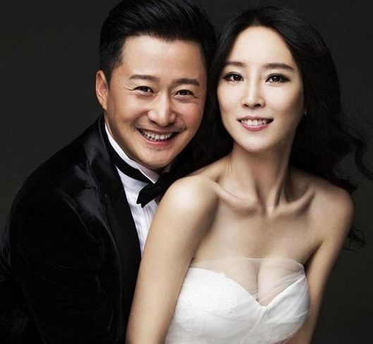 李连杰和甄子丹对比照,李连杰和甄子丹的成长历程