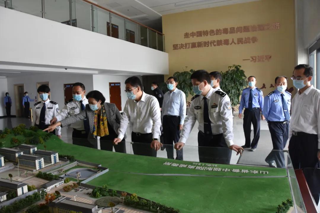 戒毒局领导到司法所调研,戒毒管理局调研组