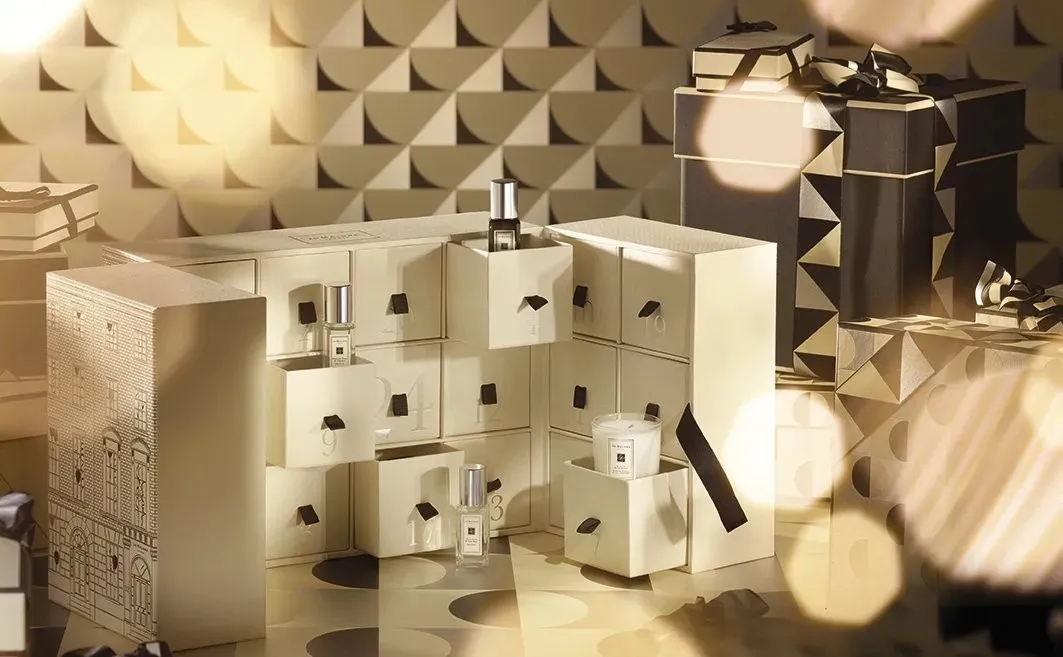 岁末圣诞元旦礼物,岁末钜惠圣诞狂欢购