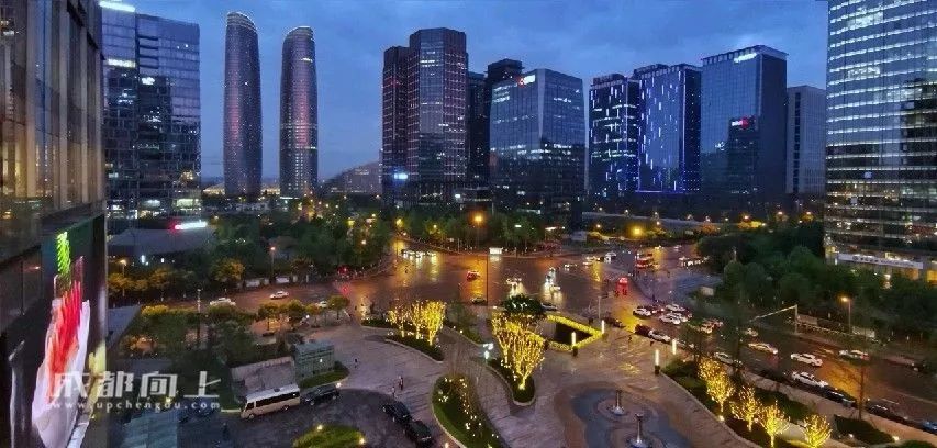 成都最贵的街天府二街,成都最真实探店