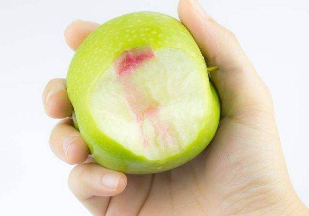 你的牙龈健康吗，5个方面自我检查