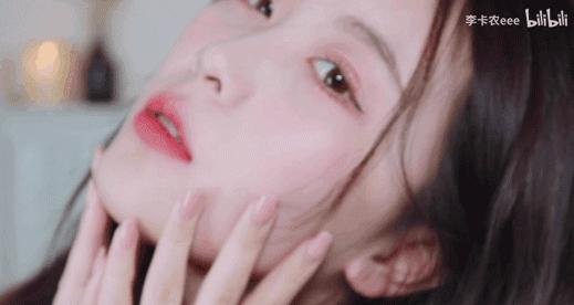 夏日画蜜桃妆教程,春日轻透蜜桃妆