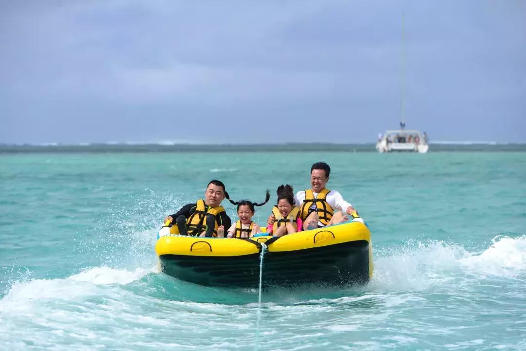 白本护照出境法国旅游免签吗,白本护照旅游去哪个国家比较好