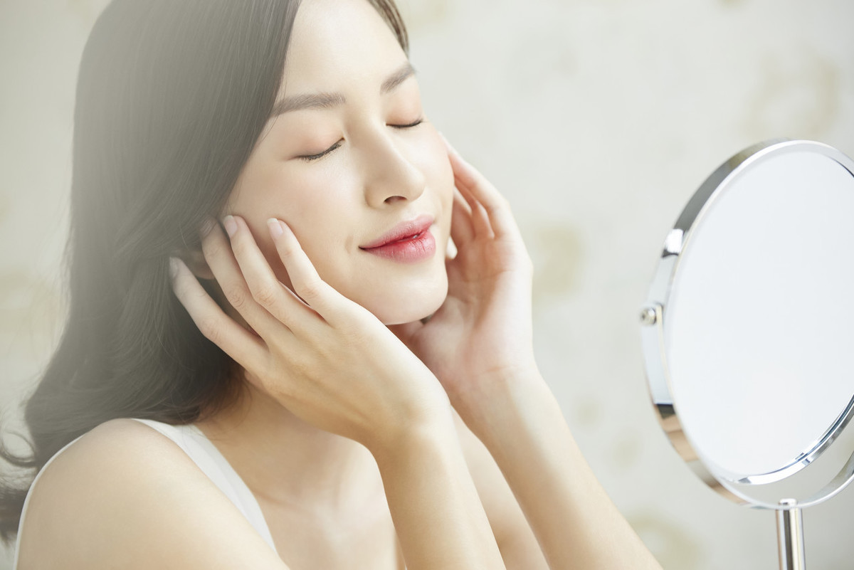 鲜牛奶和蜂蜜可以去除眼角皱纹吗,热牛奶可以去眼角纹吗