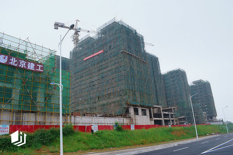 临空经济区内，长寿湖旁，见证海航通航空港城一期“城”长