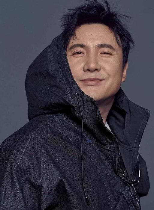 沈腾周星驰谁的成就高,沈腾能接周星驰的班吗