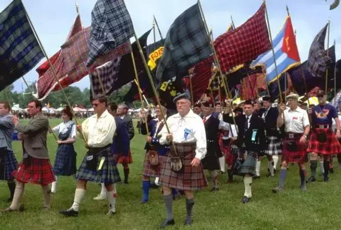 你穿衬衣的样子,理工直男格子衬衫