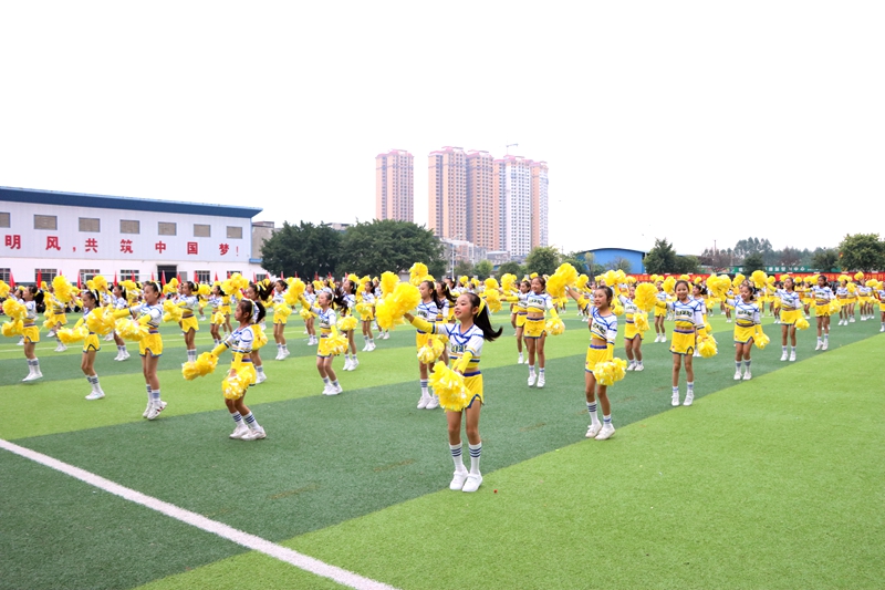 预备，跑！看柳江少年驰骋运动赛场