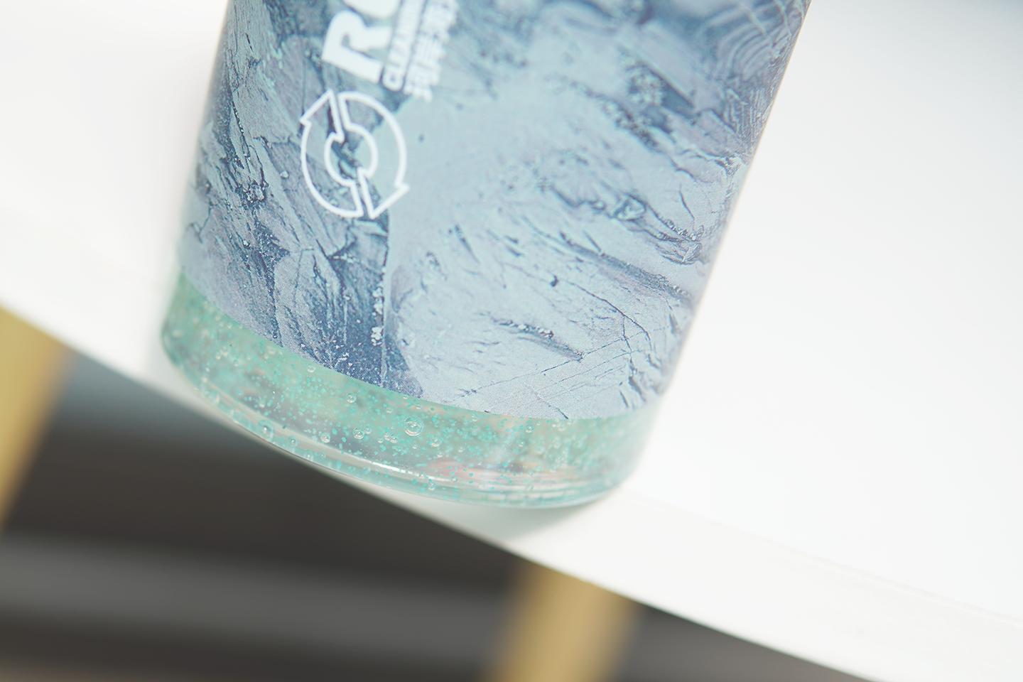 易冲洗不滑腻的磨砂沐浴露,保湿滋润不假滑的沐浴露