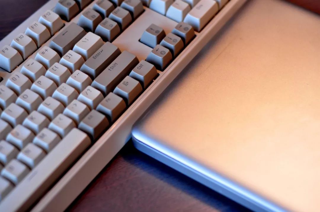 职场新人怎么选笔记本电脑,员工办公室怎么挑选电脑