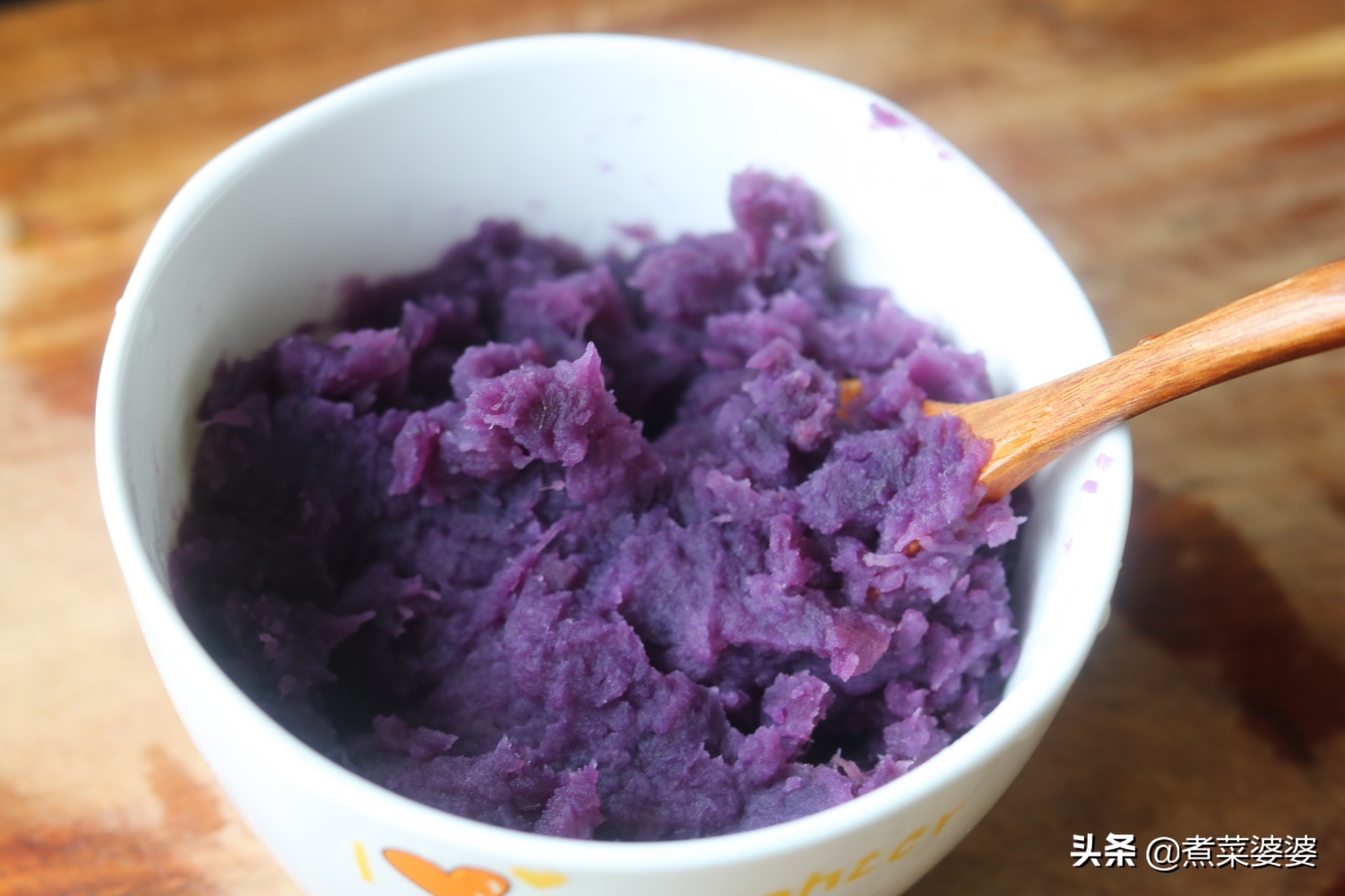 在家里怎么做健康又好吃的冰淇淋,冰淇淋自己在家吃