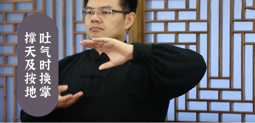 民间治疗脊柱侧弯的中医高手,脊柱侧弯气血