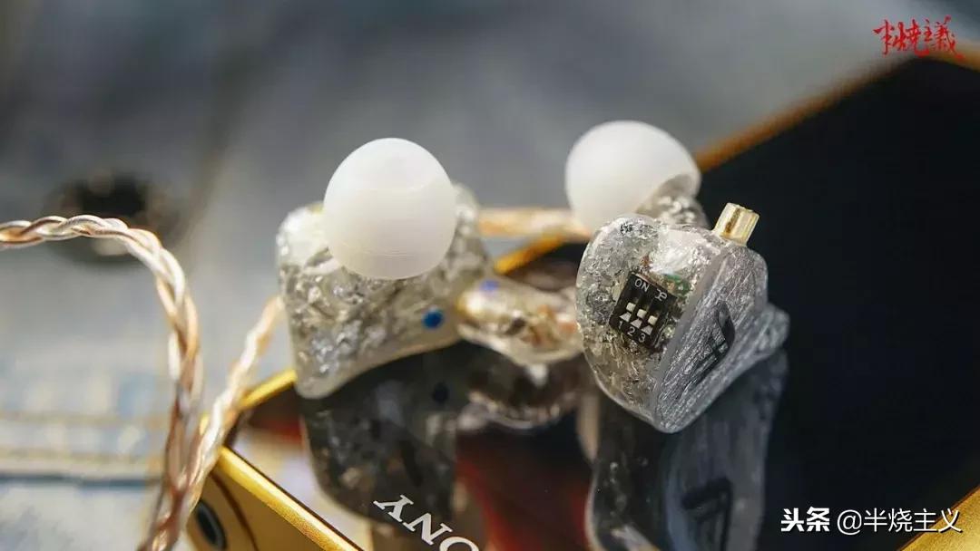 椤剁骇鍔ㄩ搧鑰冲,鎻紑闊充箰鎸姩棰戠巼涓殣钘忕殑绉樺瘑