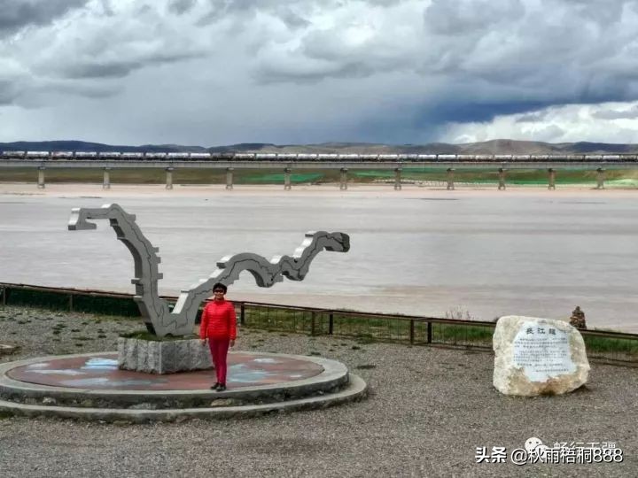 自驾青藏线进藏有多困难？有兴趣的就跟我走一趟逶迤的青藏线吧