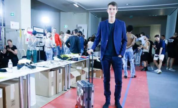 超模lv二公子,lv二公子订婚视频