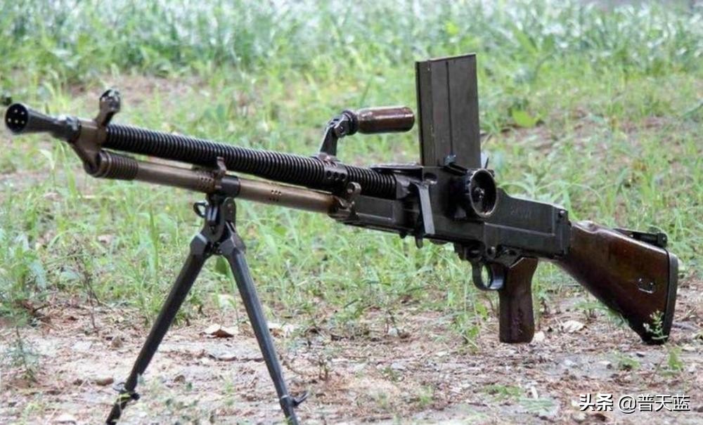 国军zb26捷克式轻机枪,捷克式轻机枪zb26有30发弹匣的吗