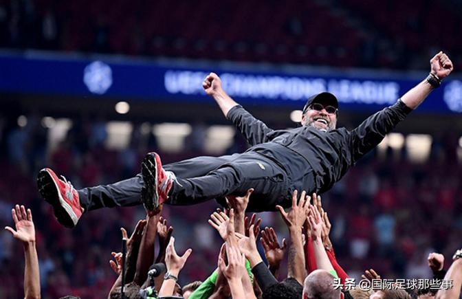 利物浦举杯视频完整版,利物浦英超夺冠举杯视频