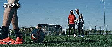 速度型前锋跑位技巧,前锋全场跑位的正确方法与技巧