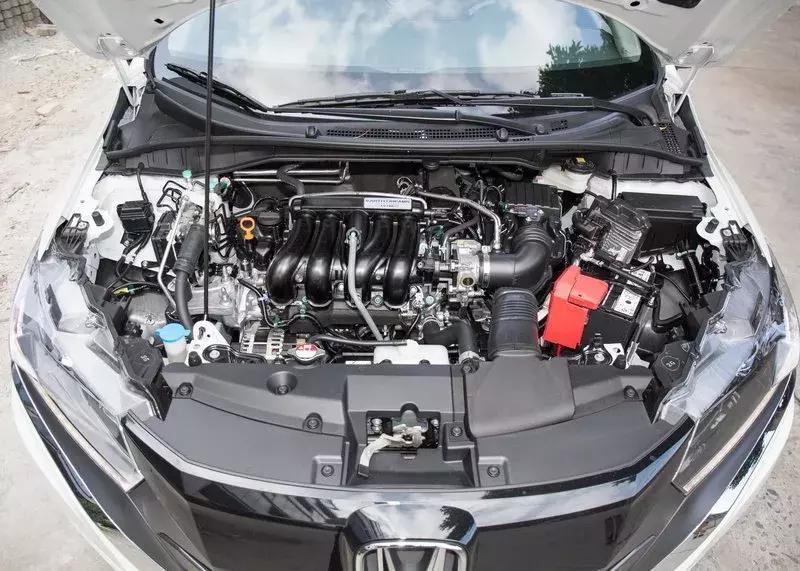 竞瑞是地球梦发动机吗,18年的本田竞瑞卖多少钱