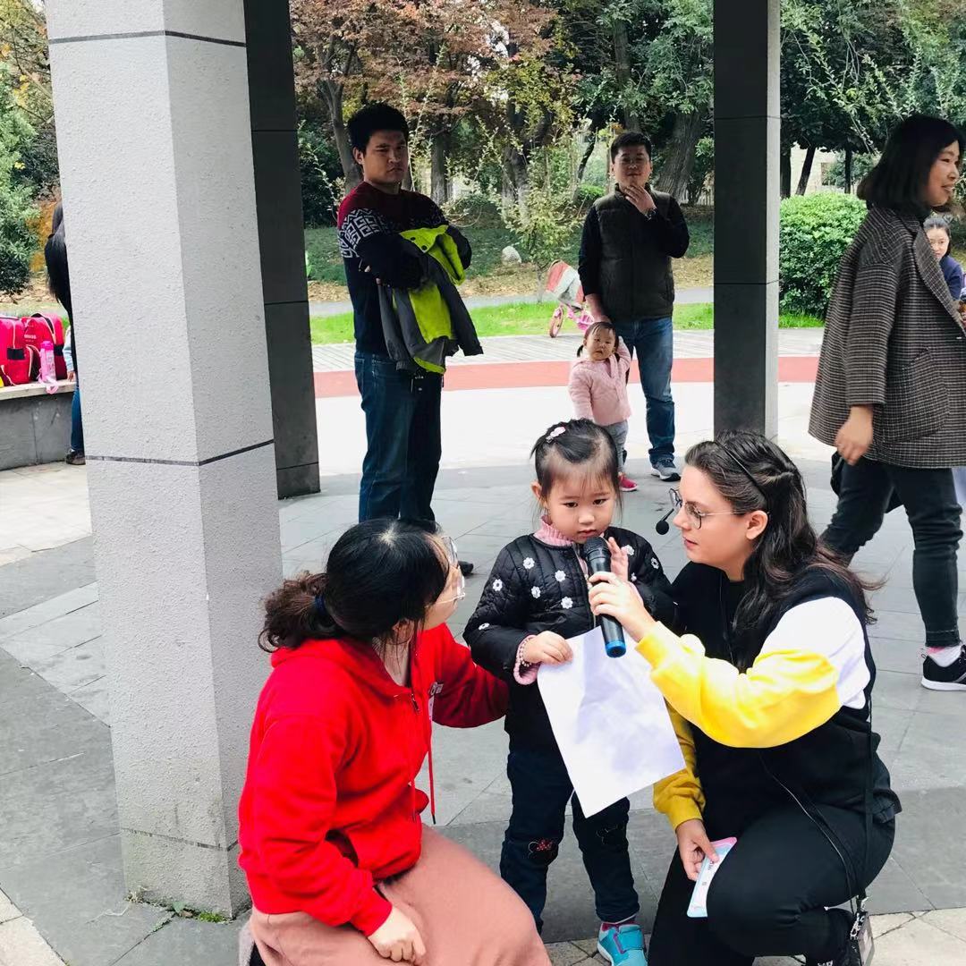 适合孩子学习的圣诞英文歌,适合小朋友们学习的圣诞歌