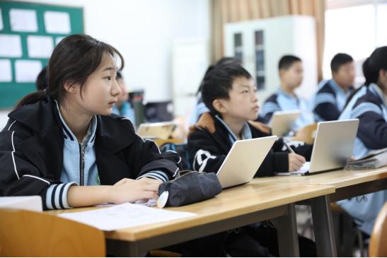 让每个人都成为最好的自己,让每一个成为更好的自己