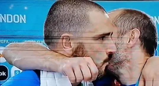 疯狂的足球最新视频,疯狂的足球上帝之手