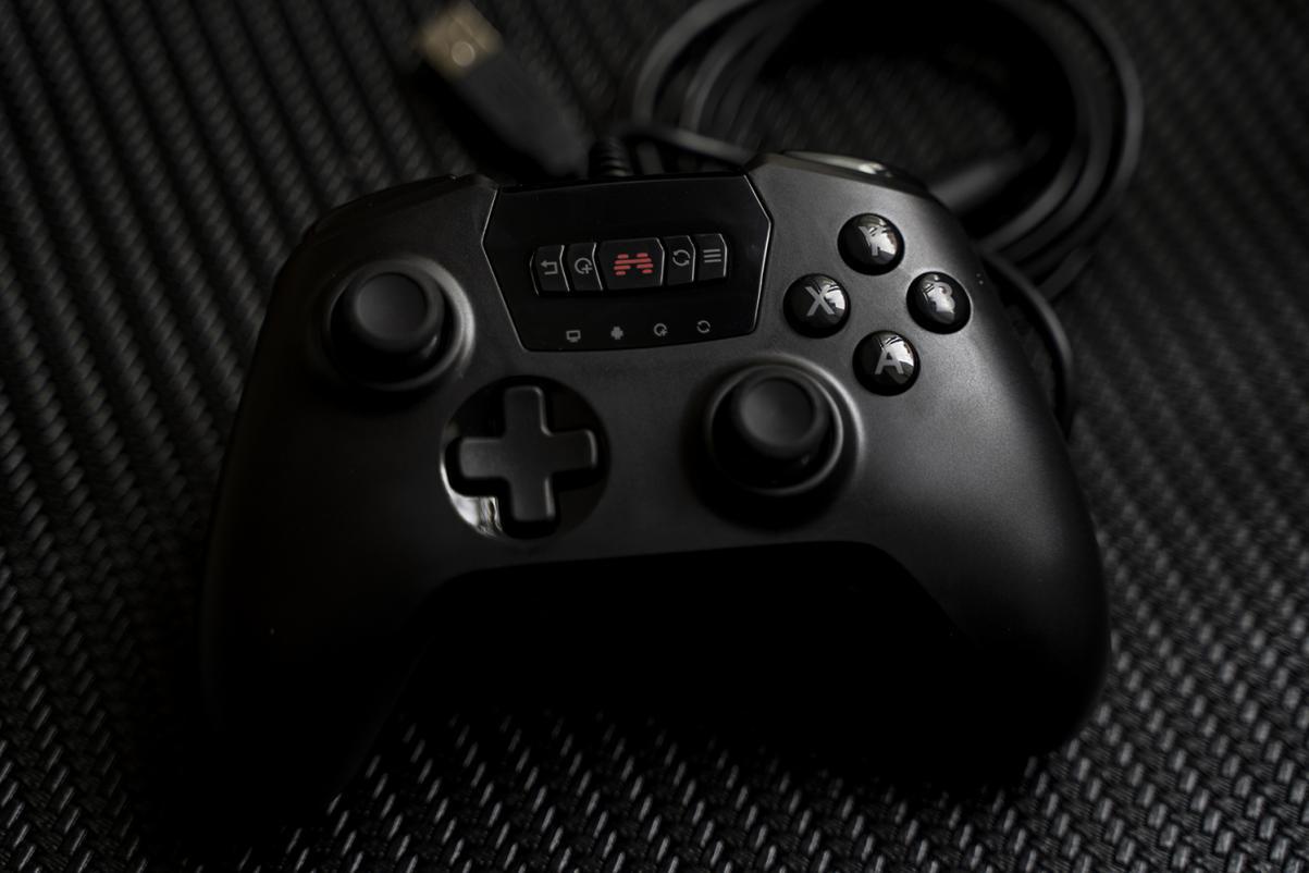 吃鸡外设手柄推荐北通g2,英雄联盟手游外设北通手柄