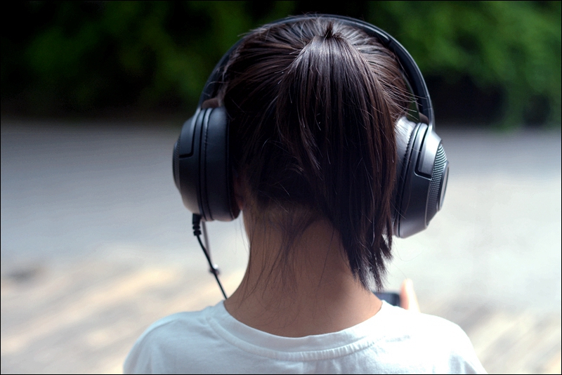 雷蛇入耳式游戏电竞耳机推荐,雷蛇头戴式电竞游戏耳机推荐