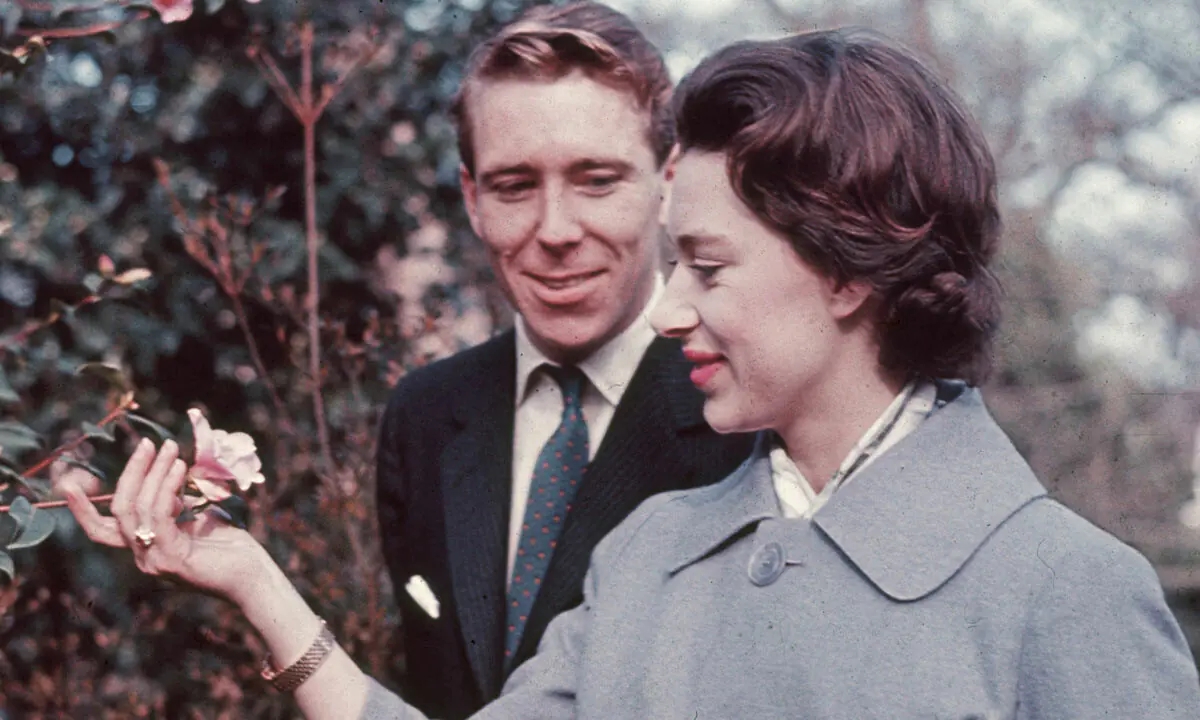 王室的结婚礼物珠宝,十大订婚戒指排名