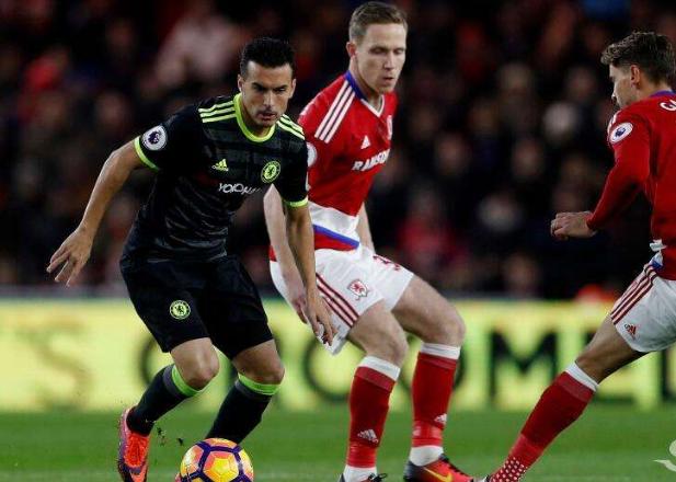 哪些球员左右脚特别均衡,左右脚均衡的现役前锋