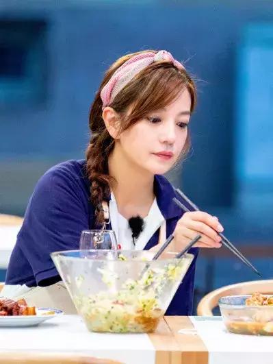 14款甜美发型简单上手,六款超减龄少女发型见过都说好看