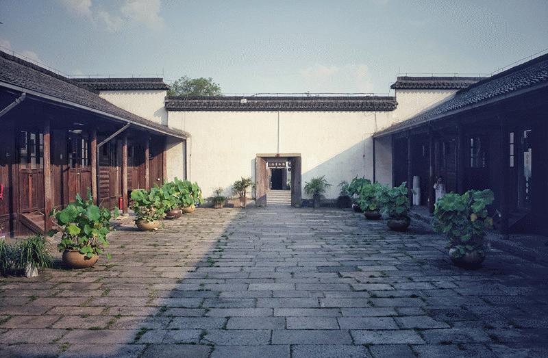 龢而不同|龢盒，因你不同