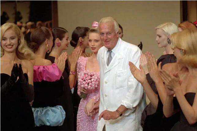 纪梵希四宫格散粉新款,2015纪梵希李宇春秀场