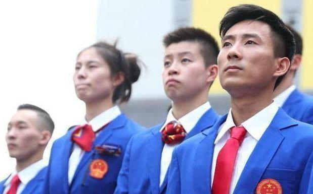 体操队长苦追世界冠军8年？张楠滕海滨幕后故事？张楠生活细节？