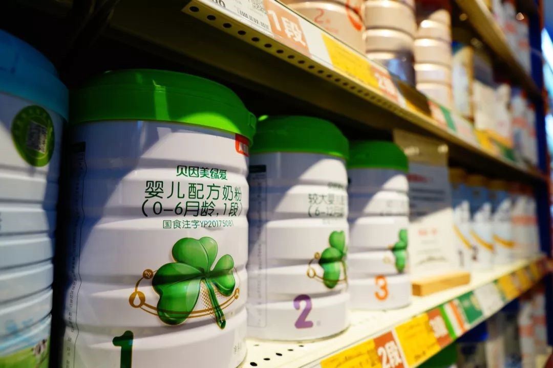 飞鹤价格低的奶粉行不行,最近飞鹤奶粉降价怎么这么厉害