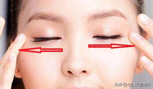 这4步按摩的方法助你面瘫康复，每天做两遍，挽回灿烂的笑脸